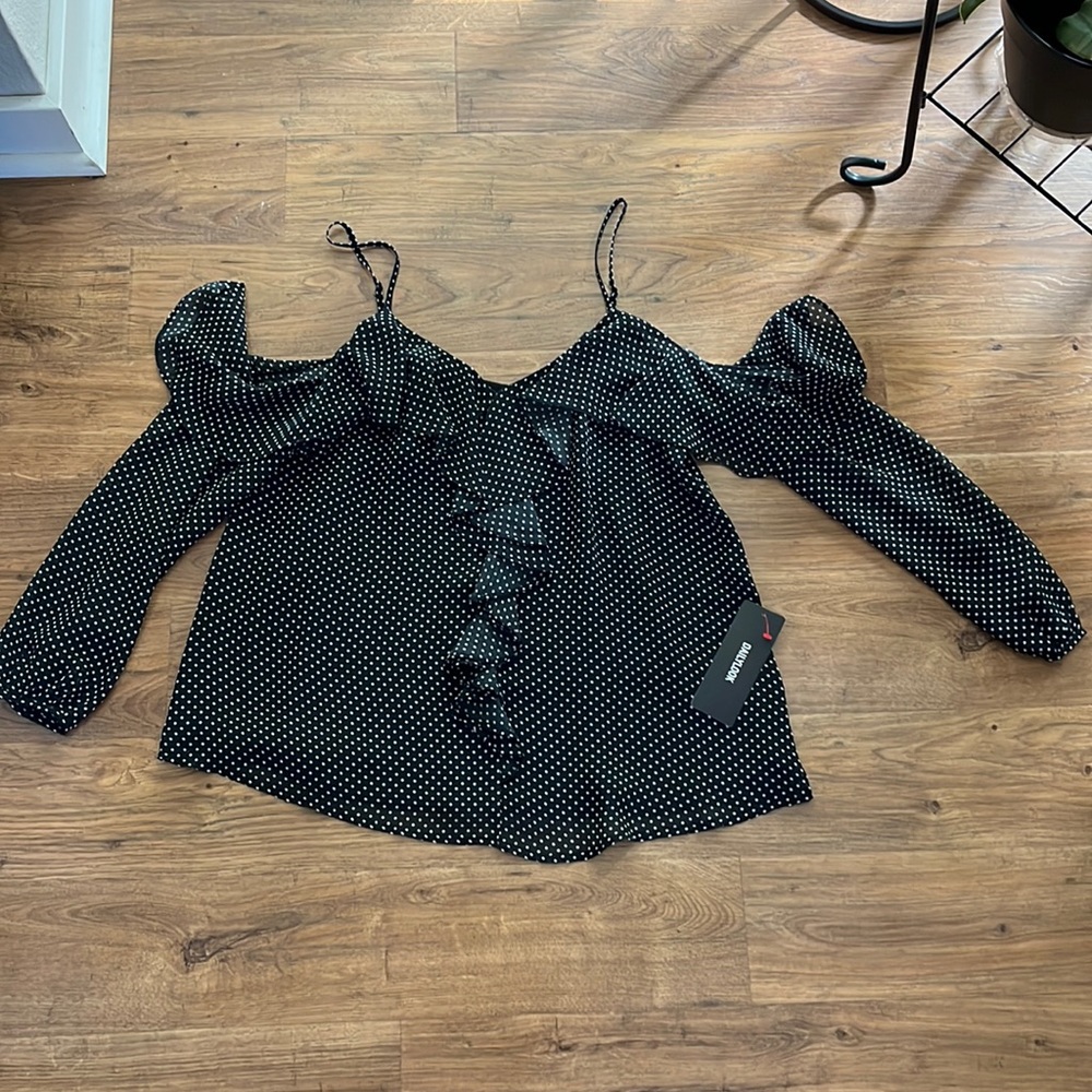 ⭐️Olivia Grey Cold Shoulder Top (S) FINAL SALE